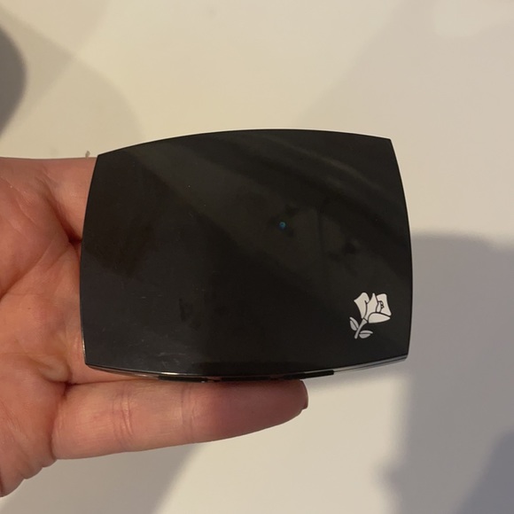 Brand new Lancôme all in one 5 shadows and linear palette - Picture 4 of 5